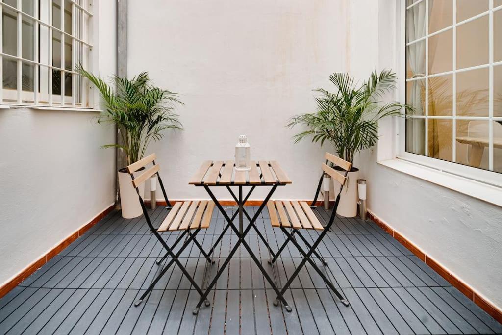 Encantador Apartamento Con Patio 马拉加 外观 照片